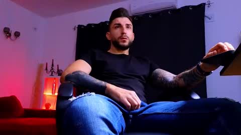 MightyAaron online show from 09.18.25