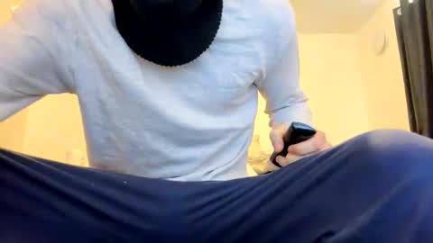 Snapshot of mightyjbaby chatting on 11.11.25 mightyjbaby online show from 11.11.25