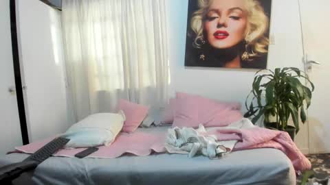 Miguel Hernandez online show from 12.08.24