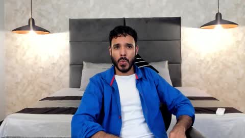 Snapshot of miguelsanfrancisco chatting on 12.21.25 miguelsanfrancisco online show from 12.21.25