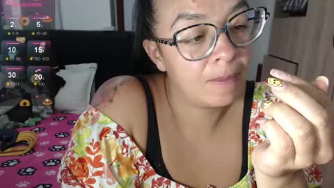 Snapshot of miia_big1boobs chatting on 02.18.25 miia big1boobs online show from 02.18.25