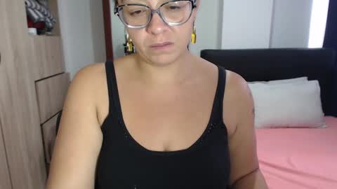 Snapshot of miia_big1boobs chatting on 03.11.25 miia big1boobs online show from 03.11.25