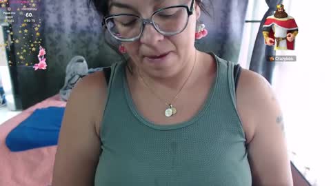 Snapshot of miia_big1boobs chatting on 10.24.25 miia big1boobs online show from 10.24.25