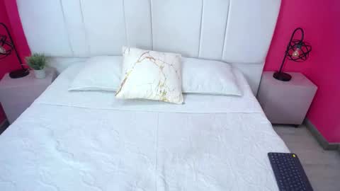 Snapshot of miia_colliins__ chatting on 09.17.25 Miia colliins online show from 09.17.25