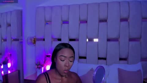 Miia Schwarz  online show from 02.18.26