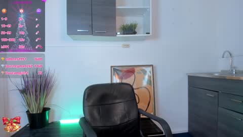 Miia 3 online show from 12.02.24