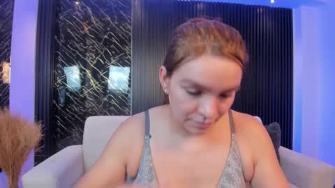 Miia 3 online show from 02.21.25