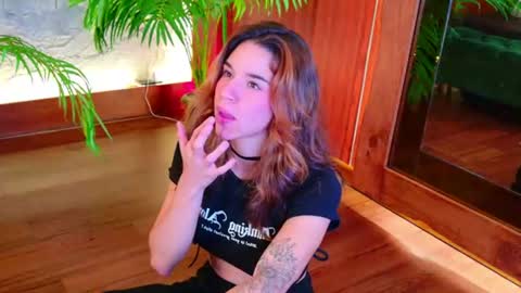  CALL ME MIA  online show from 07.02.26