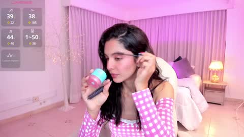 Mia online show from 01.15.25