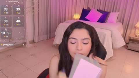 Mia online show from 01.30.25