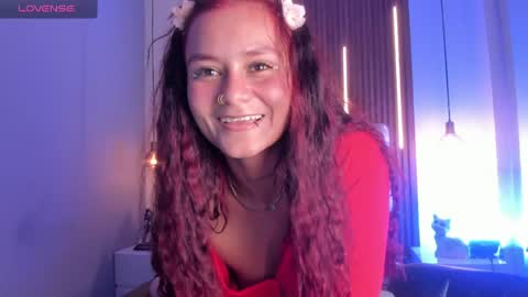 Snapshot of miiaa_jones chatting on 05.08.26 Mia online show from 05.08.26
