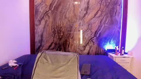 Snapshot of miiaacollinss chatting on 10.31.25 Mia collins online show from 10.31.25