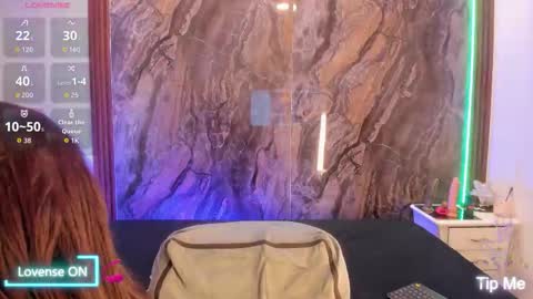 Snapshot of miiaacollinss chatting on 11.28.25 Mia collins online show from 11.28.25