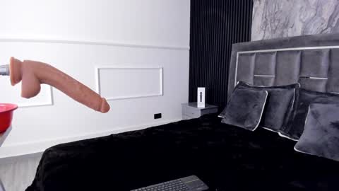 Snapshot of miiaamonroee chatting on 01.12.25 Mia Monroe online show from 01.12.25