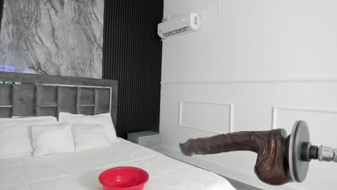 Snapshot of miiaamonroee chatting on 03.07.25 Mia Monroe online show from 03.07.25