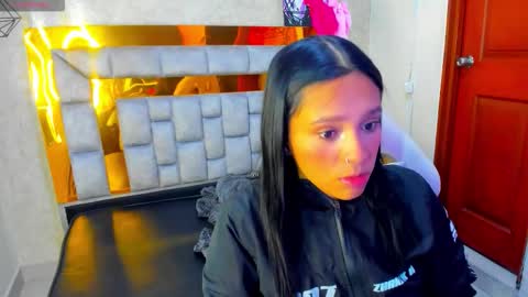 Snapshot of miiaboss chatting on 03.04.26 miiaboss online show from 03.04.26