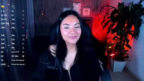 Snapshot of miichael_black chatting on 11.27.25 Michael Black online show from 11.27.25