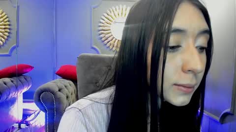 Snapshot of miilu__1 chatting on 01.26.25 miilu online show from 01.26.25