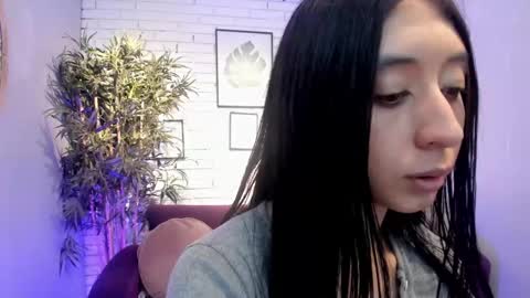 Snapshot of miilu__1 chatting on 02.23.25 miilu online show from 02.23.25