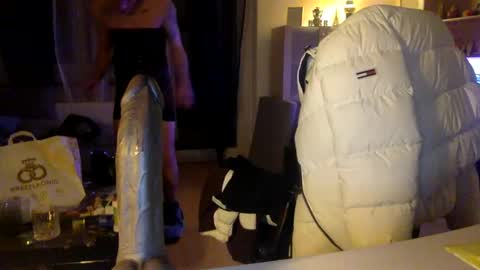 Snapshot of miiniimoyze6969681843 chatting on 01.01.25 miiniimoyze6969681843 online show from 01.01.25