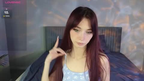 Snapshot of miiss_jessica chatting on 11.20.25 Jessica online show from 11.20.25