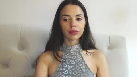 Snapshot of mika_gold7 chatting on 09.23.25 Mika online show from 09.23.25