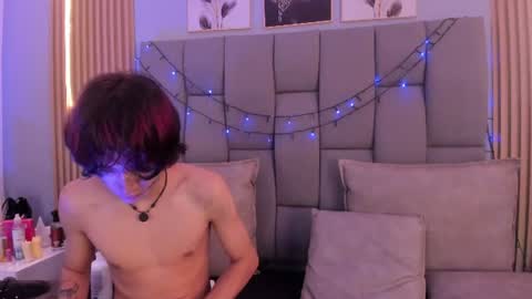 Mika  Milo. online show from 06.14.26