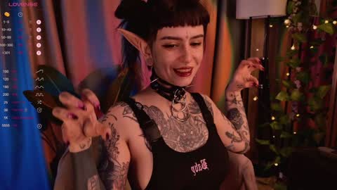 Snapshot of mika_moon_ chatting on 01.31.25 mika_moon_ online show from 01.31.25