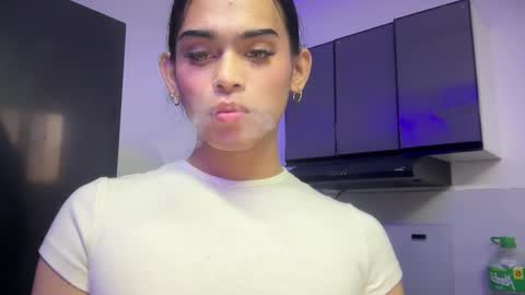 mika_pedersen online show from 11.17.25