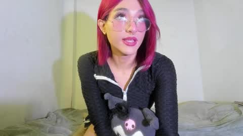 mika_velvet online show from 10.03.25