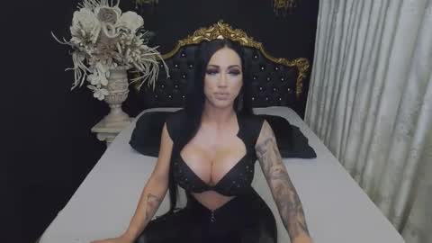 Snapshot of mikaelajensen chatting on 09.27.25 Mikaela online show from 09.27.25