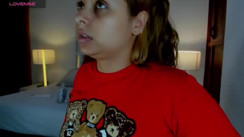 Mikaela blondie bigass online show from 01.14.26