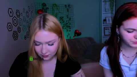 Mika online show from 03.11.26