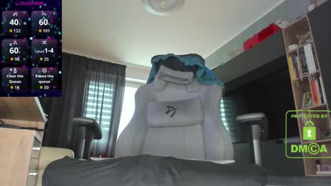 Mika online show from 12.04.25