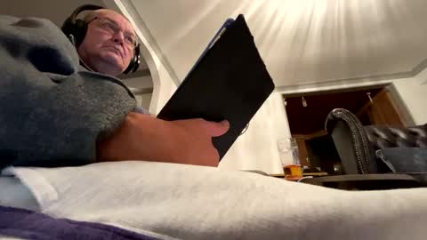 mike26051 online show from 12.02.24