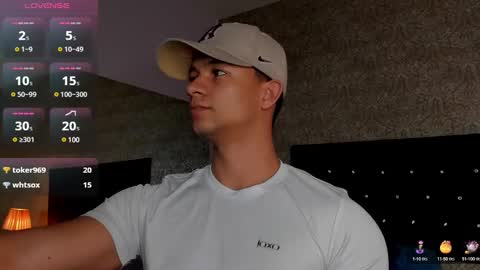 Snapshot of mike2_wills chatting on 12.30.24 Mike2 wills online show from 12.30.24