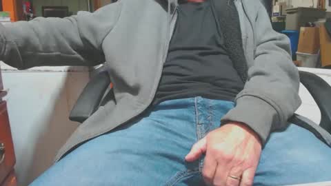 Snapshot of mike694fun chatting on 12.09.24 mike694fun online show from 12.09.24