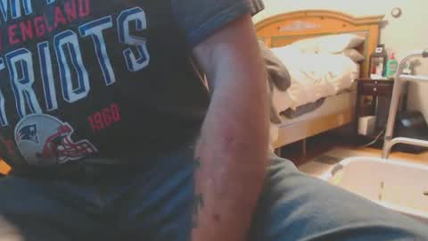 Snapshot of mike694fun chatting on 02.04.25 mike694fun online show from 02.04.25