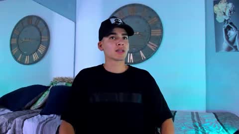 Mike 0233 online show from 12.22.24