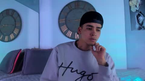 Mike 0233 online show from 12.29.24