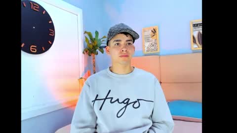 Mike 0233 online show from 01.14.25