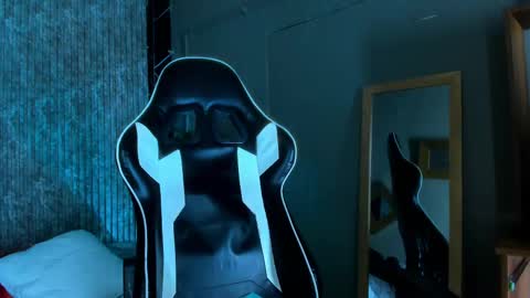 Mike 0233 online show from 03.12.25