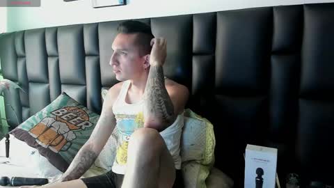 Mike Bennet Make me Cum Please online show from 04.12.26