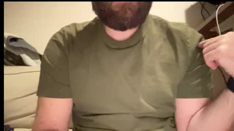 Snapshot of mike_berlin1 chatting on 11.18.25 MIke online show from 11.18.25