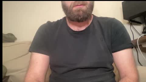 Snapshot of mike_berlin1 chatting on 11.21.25 MIke online show from 11.21.25