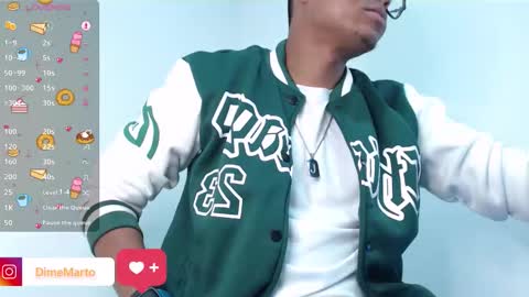 Snapshot of mike_black_22 chatting on 09.12.25 Mike online show from 09.12.25