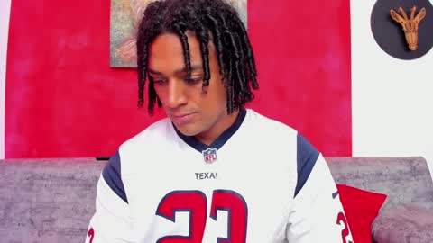 Snapshot of mike_estevess chatting on 12.15.24 online show from 12.15.24