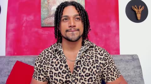 Snapshot of mike_estevess chatting on 01.12.25 online show from 01.12.25