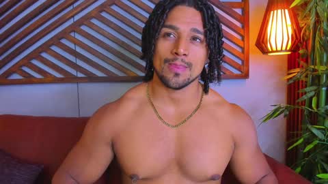 Snapshot of mike_estevess chatting on 01.25.25 online show from 01.25.25