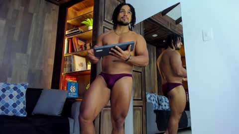 Snapshot of mike_estevess chatting on 02.04.25 online show from 02.04.25